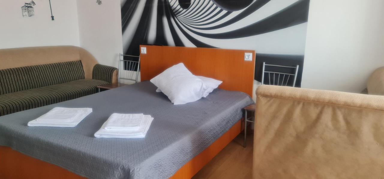 Apartamento Garsoniera Horezu Exterior foto